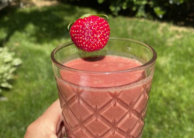 Strawberry Superfood Smoothie